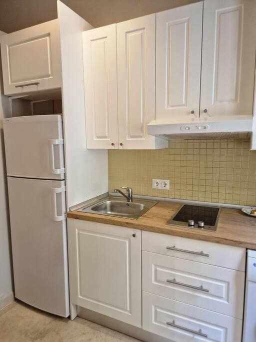 Isg Apartments Estudio En La Alameda Севілья Екстер'єр фото